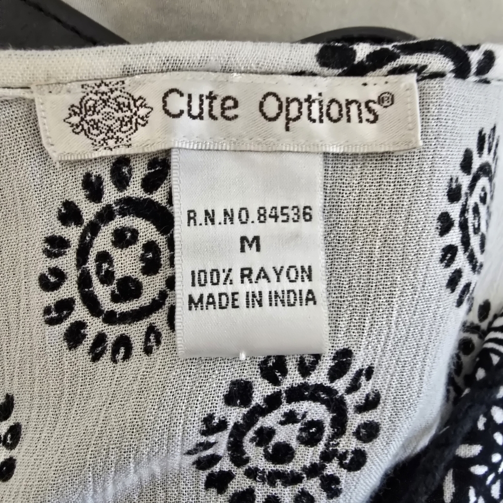 Cute Options - Women's Black & White Patterned Tunic - Picture 8 of 9